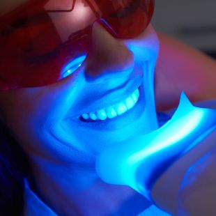 การกระตุ้นด้วย Cool Light